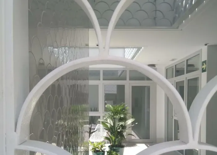 Y Estudios Céntricos Conil