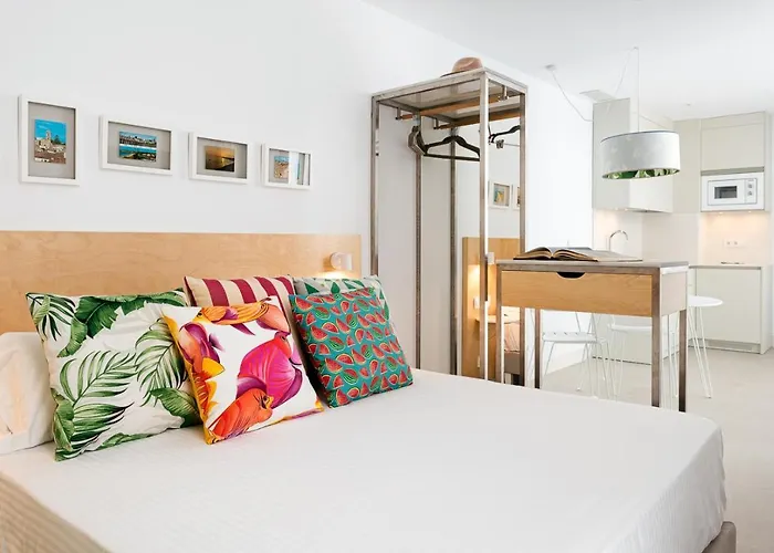 아파트호텔 Y Estudios Centricos Conil 3*