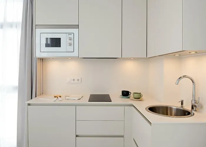 Y Estudios Centricos Conil 3*