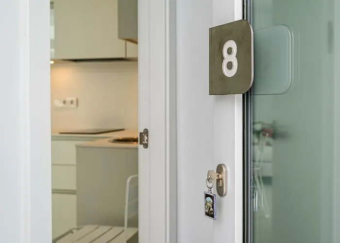 Y Estudios Centricos Conil 아파트호텔 콘일데라프론테라