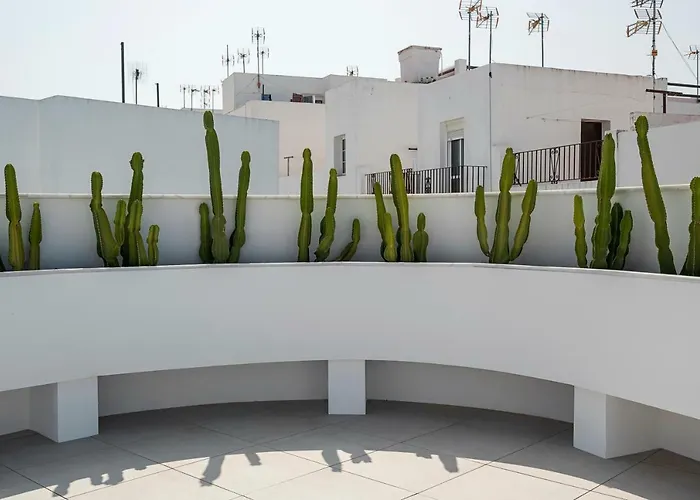 Y Estudios Centricos Conil 3* 콘일데라프론테라