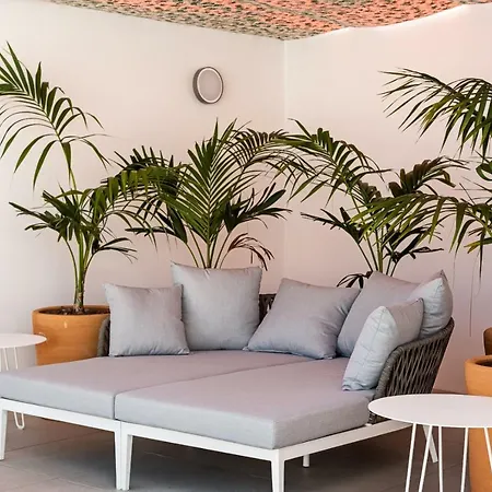 Y Estudios Centricos Conil Lägenhetshotell Conil De La Frontera