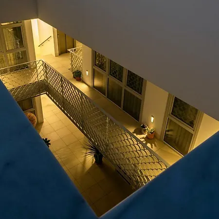 Lägenhetshotell Y Estudios Centricos Conil 4*