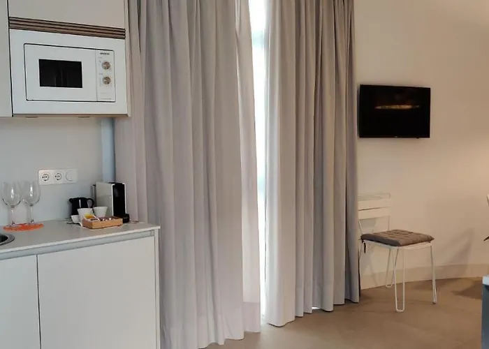 Y Estudios Centricos Conil